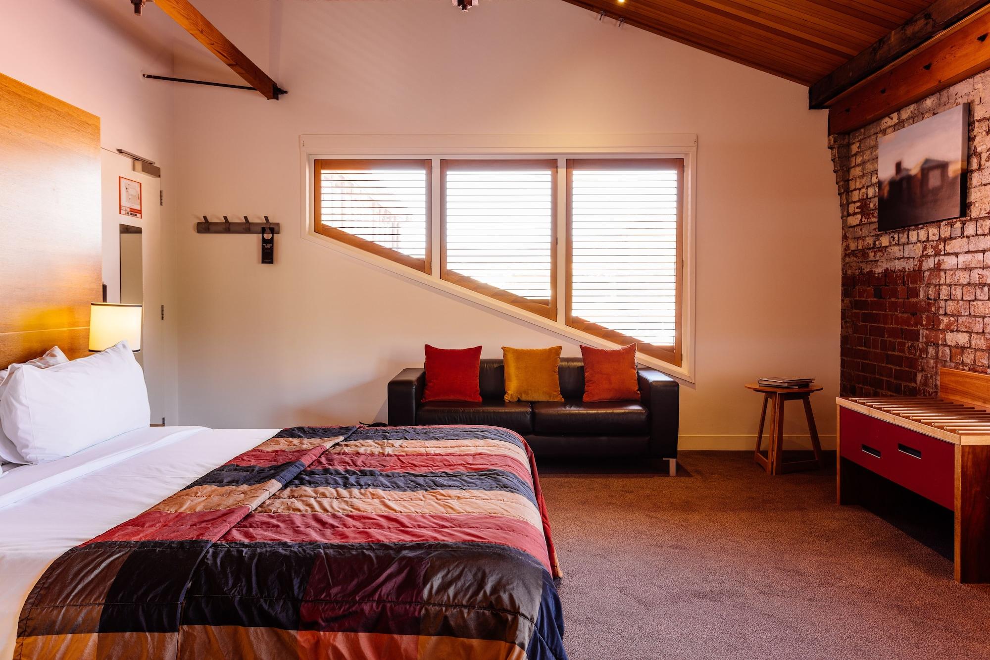 The Henry Jones Art Hotel Hobart Eksteriør bilde A room at the hotel